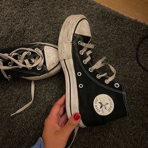 Black converse